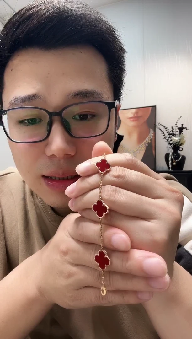 18K金镶嵌手链玛瑙/玉髓写****导红色k玫，五花手链