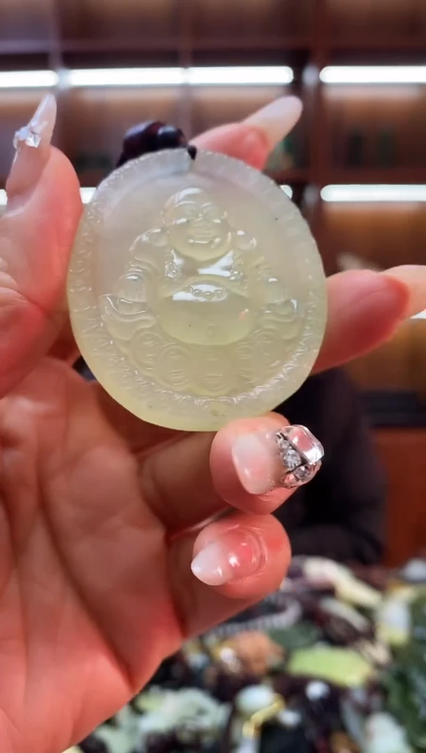 未镶嵌岫玉吊坠