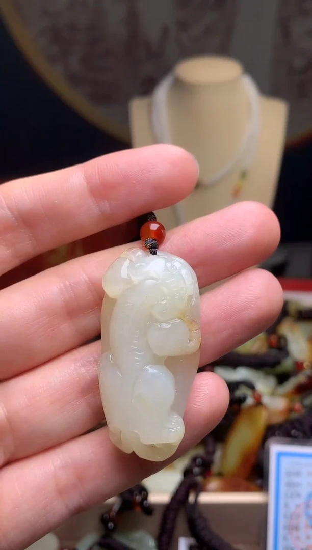 颈饰未镶嵌和田玉新疆料青海料清水和田玉吊坠