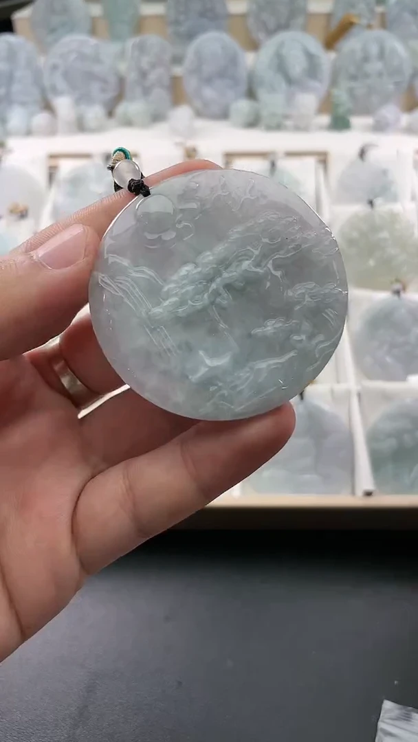 翡翠未镶嵌颈饰..../7/13/ 185