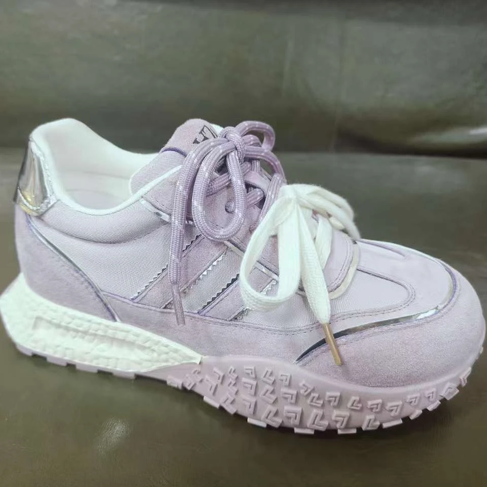 7公分2025春季新款亮面拼色德训新型平增高女款休闲鞋R042-1D