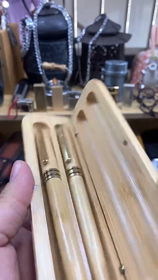 瓷片闪购商品  如图所示