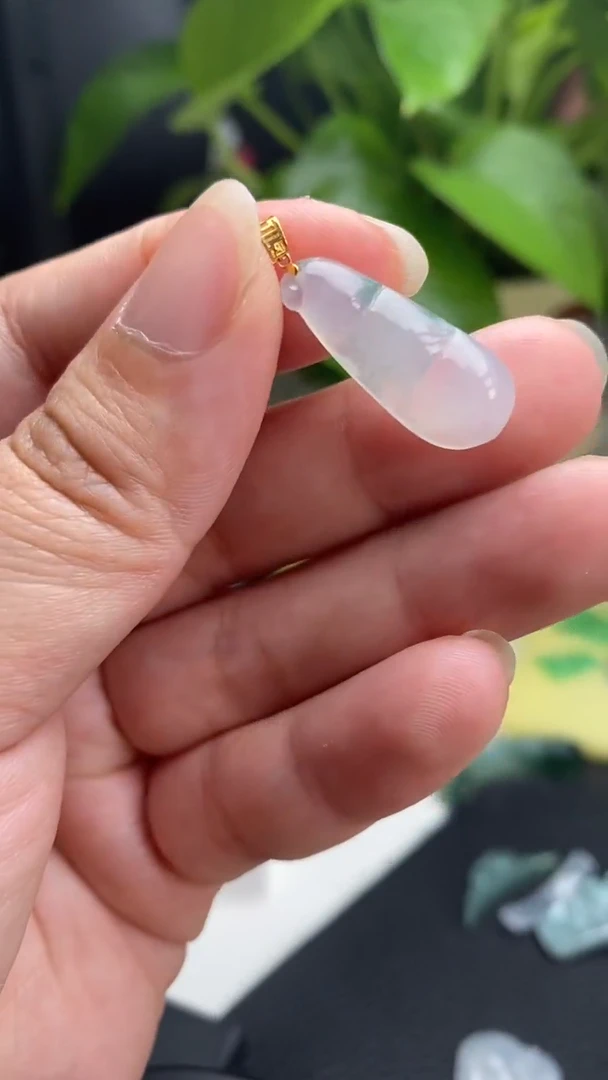 【闪购商品】翡翠挂件未镶嵌豆子