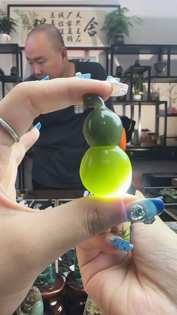 项链未镶嵌和田玉大葫芦
