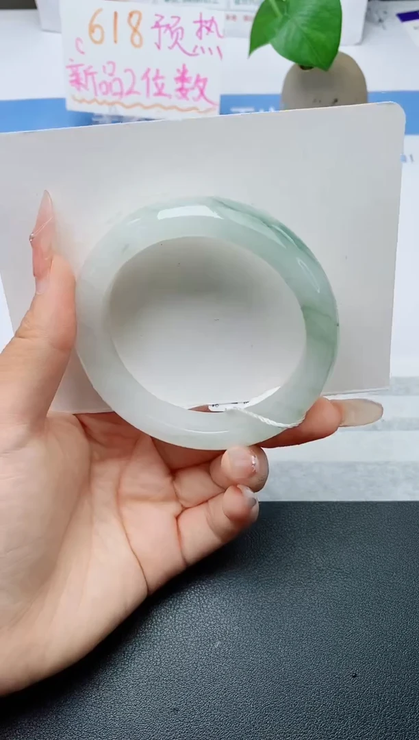 石英质玉手镯未镶嵌w210-PA