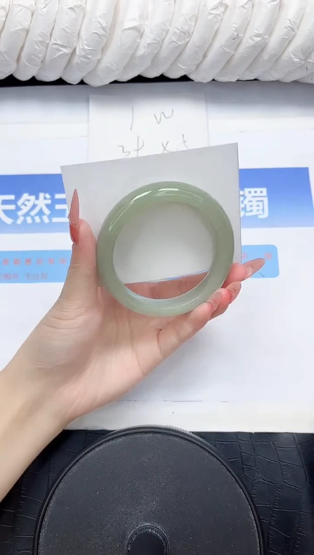 石英质玉手镯未镶嵌105-56