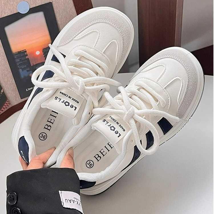 Moleubak小白鞋女2025新款秋季百搭厚底女配裙子帆布鞋小众板鞋