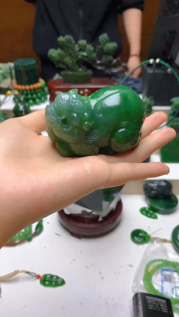 未镶嵌和田玉（碧玉）把件0