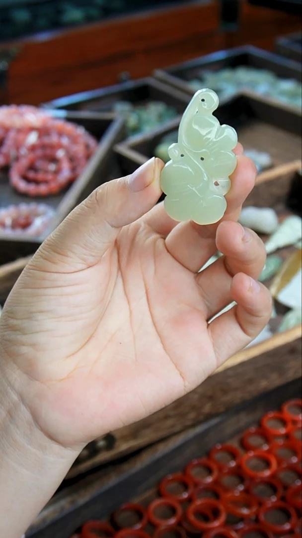 颈饰未镶嵌和田玉001