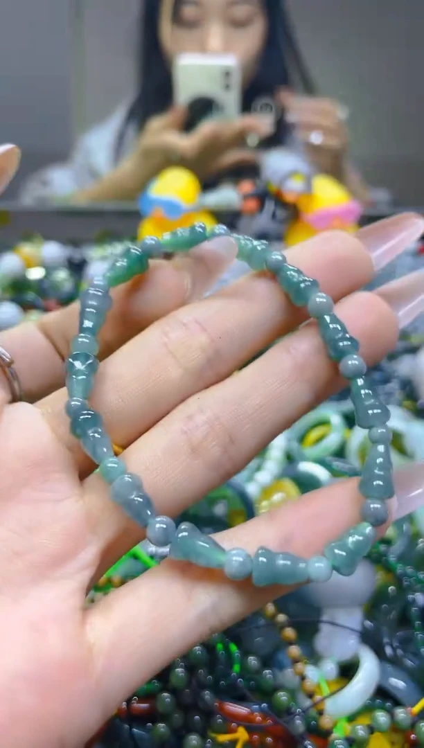 翡翠未镶嵌颈饰6MM/N/翡翠A货一图一物