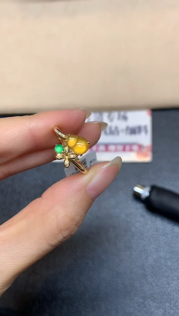 18K金镶嵌戒指翡翠6【无鉴赏期】