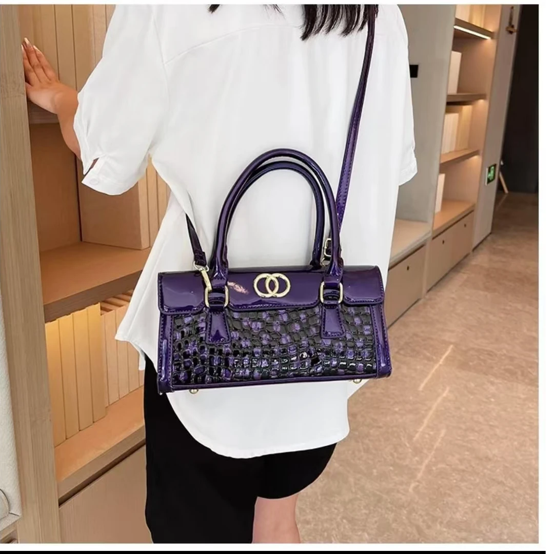 包包蓝色轻奢时尚女士单肩肩包蛇纹鳄鱼纹蓝色轻奢时尚女士单肩