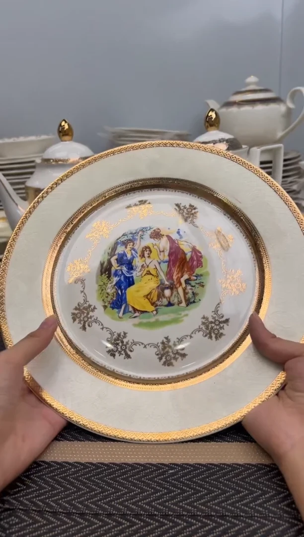 瓷片10.5寸平盘一个微瑕！