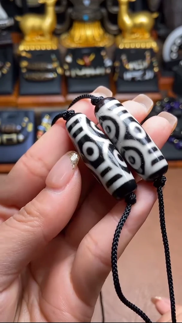 【闪购商品】玛瑙/玉髓珠宝奇石未镶嵌多样性发货 只发其一