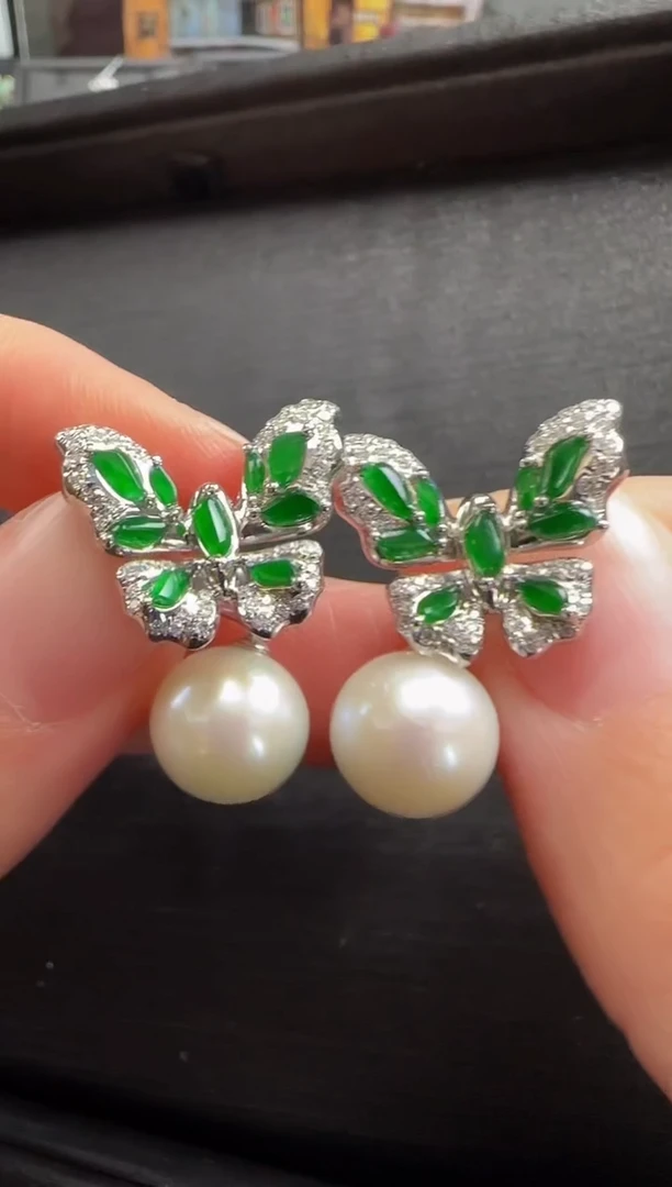 【闪购商品】翡翠耳饰18K金镶嵌428蝴蝶一对