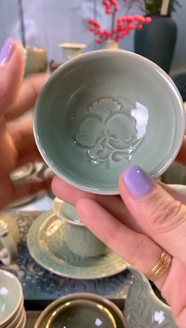 其他瑕疵 手工刻花茶碗 微瑕 开片