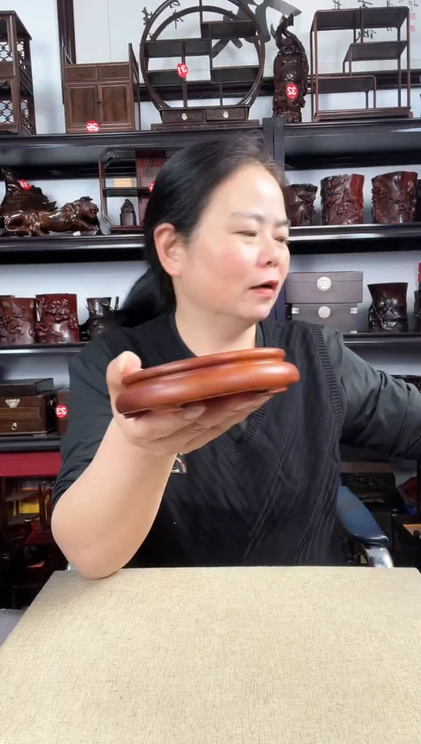 木黄新圆老李红木工艺品