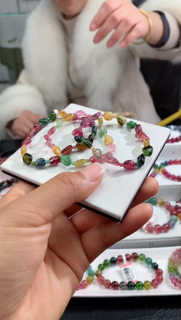 【闪购商品】碧玺手串未镶嵌多样性发一条