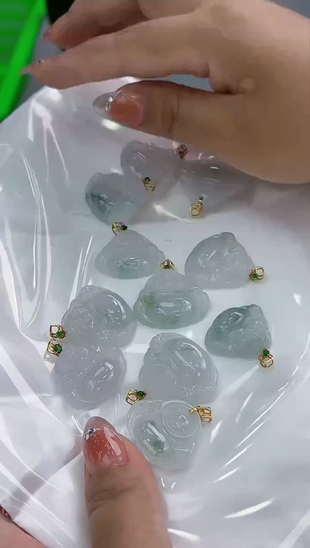 【闪购商品】翡翠颈饰18K金镶嵌多样性发其一