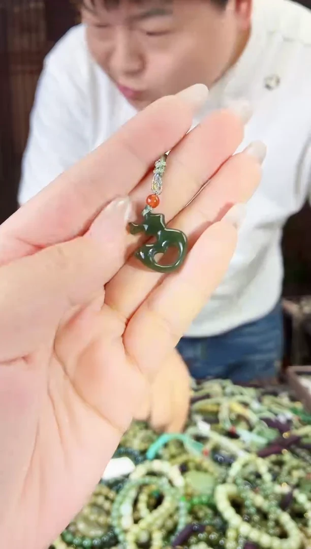 未镶嵌和田玉挂件多样性发货拍一发一