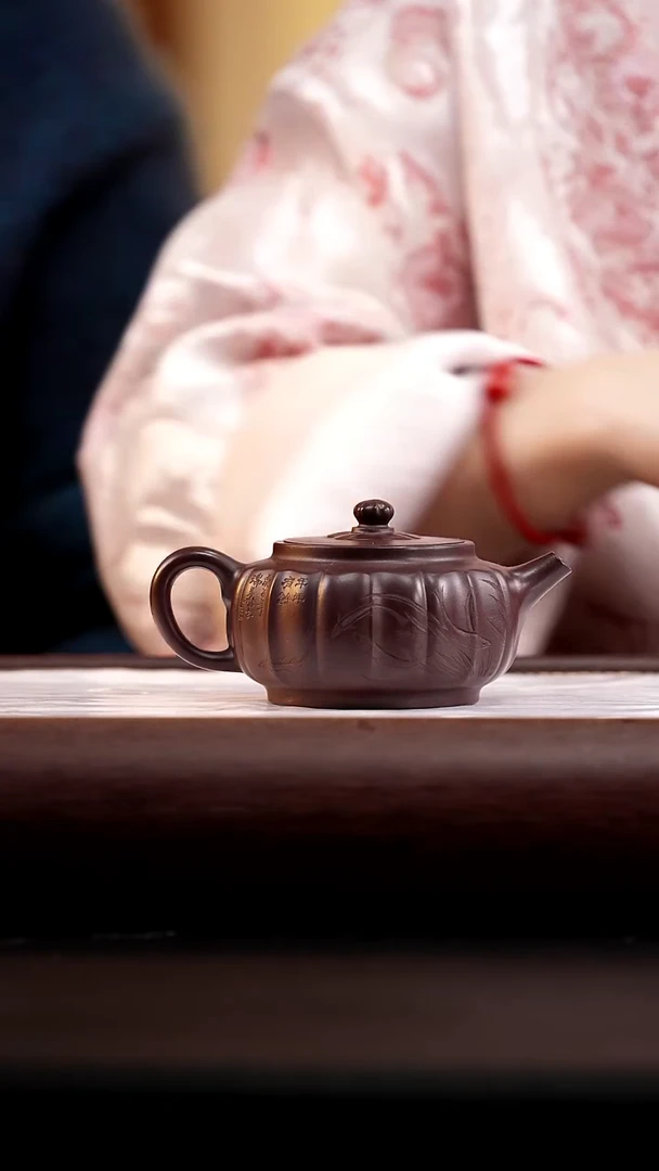 60 黄龙山紫泥大红袍年年有余160cc