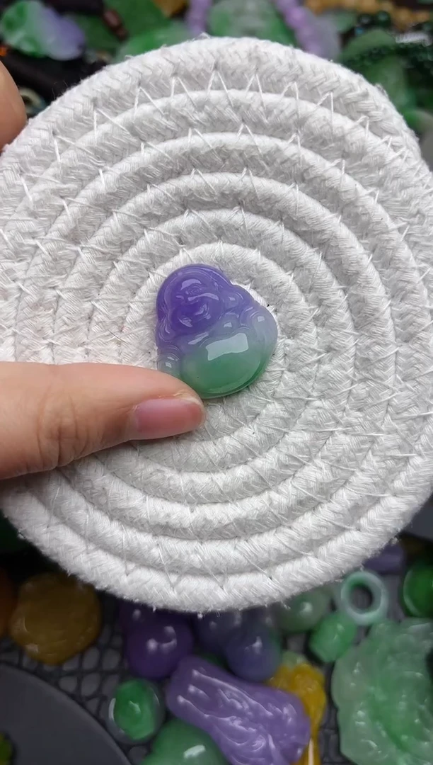 颈饰未镶嵌翡翠缅甸翡翠吊坠