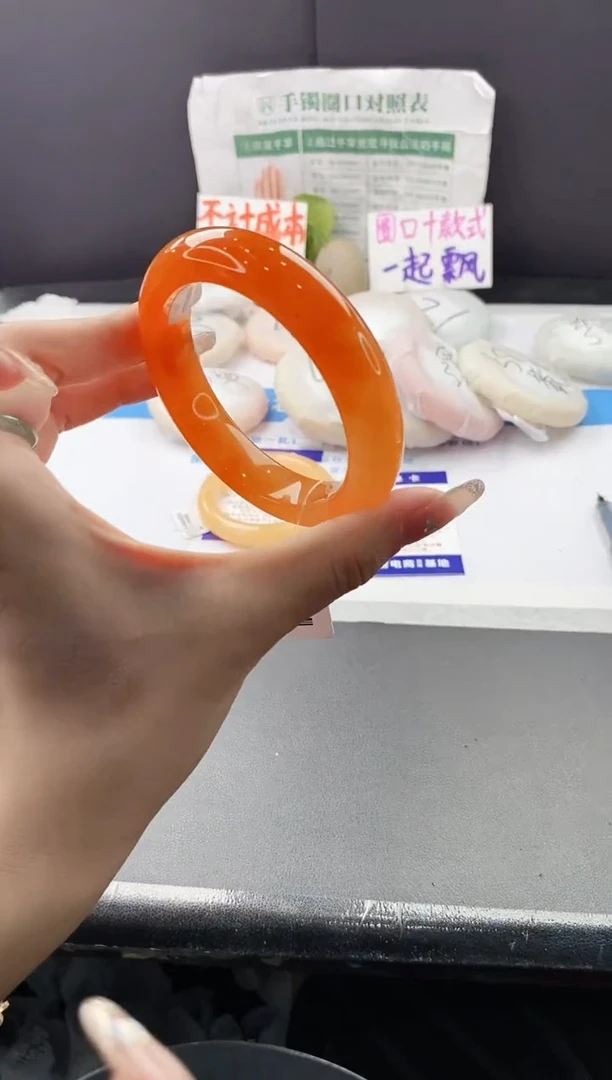 未镶嵌手镯石英质玉j95-HHB58+