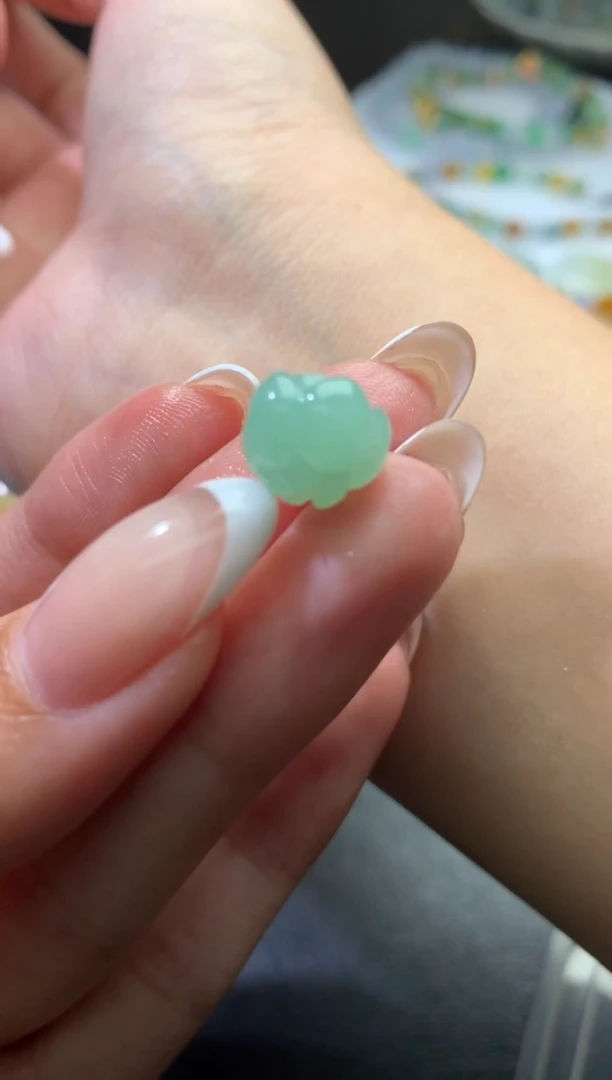 未镶嵌定制翡翠毛货 卡9-7.3