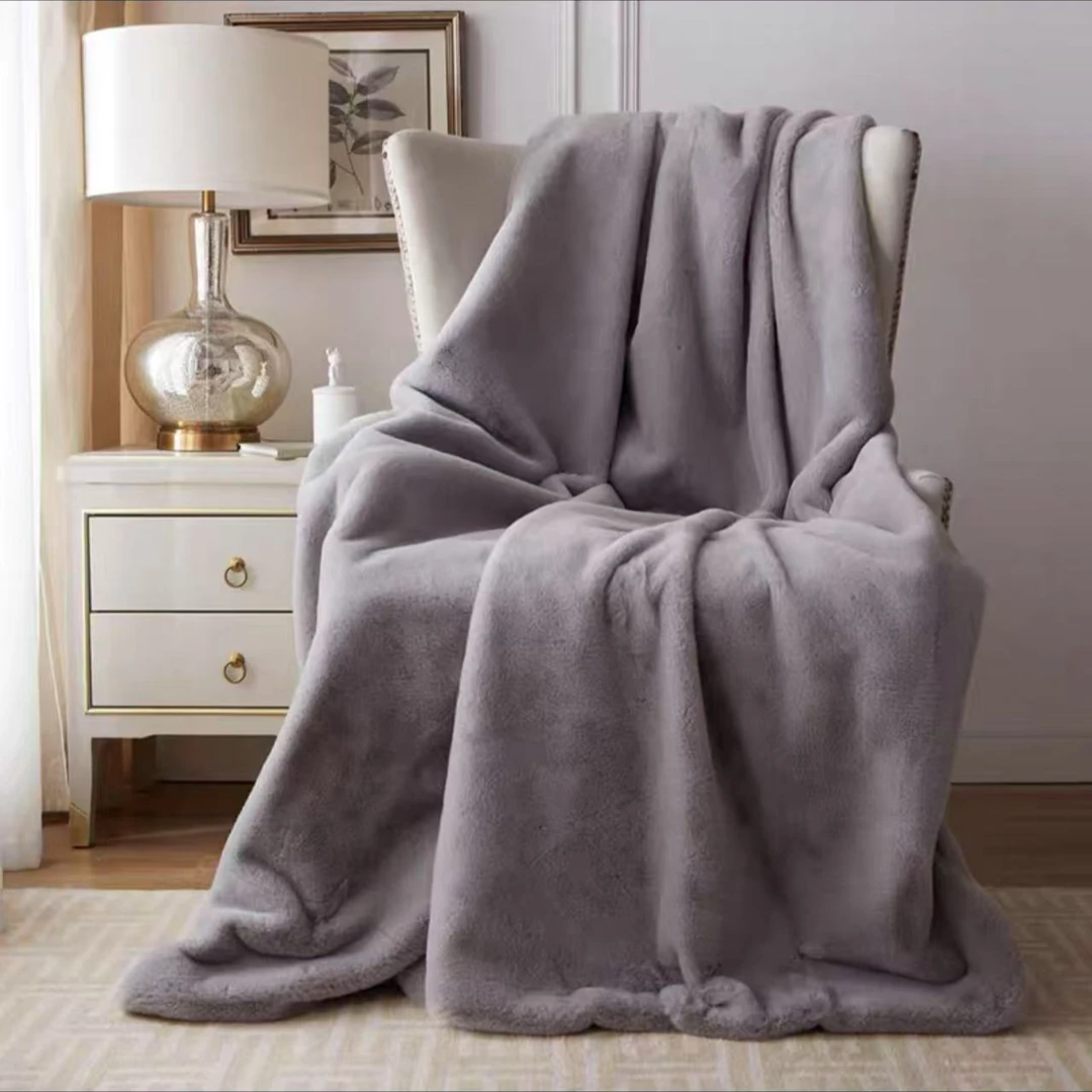 【春秋新款】轻奢风浅灰色多功能加厚毛毯.双面.绒毛毯速热款午睡毯