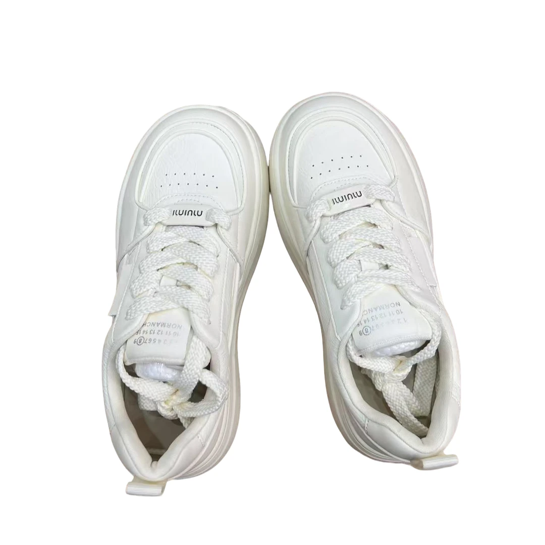 2025春款奶油泡芙小白鞋