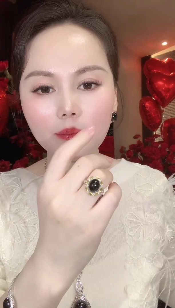 18K金镶嵌戒指翡翠A71