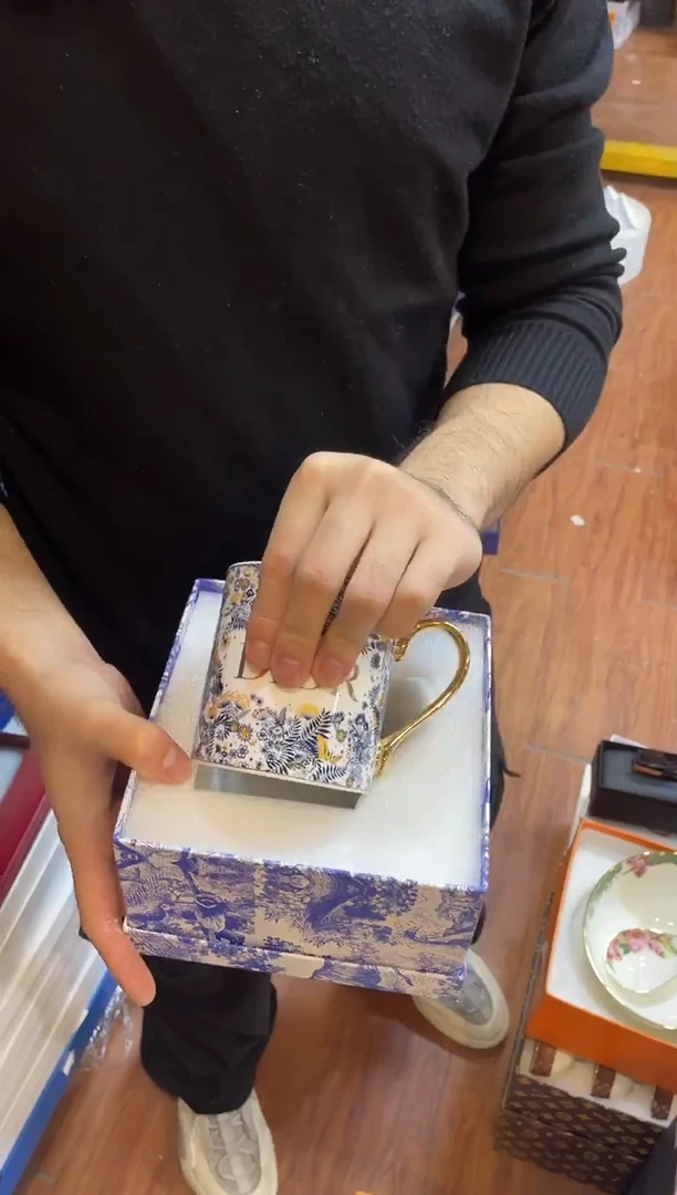杯鸿辉家品牌瓷器，京东包邮！