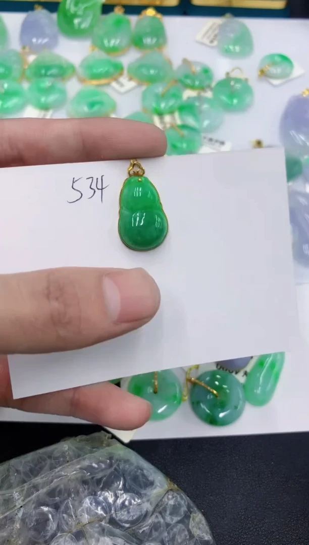 颈饰18K金镶嵌翡翠1111111