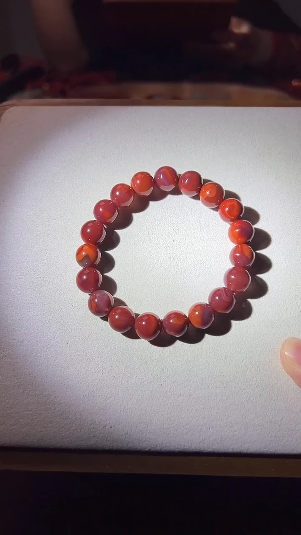 未镶嵌手串南红玛瑙高货牛血红单圈