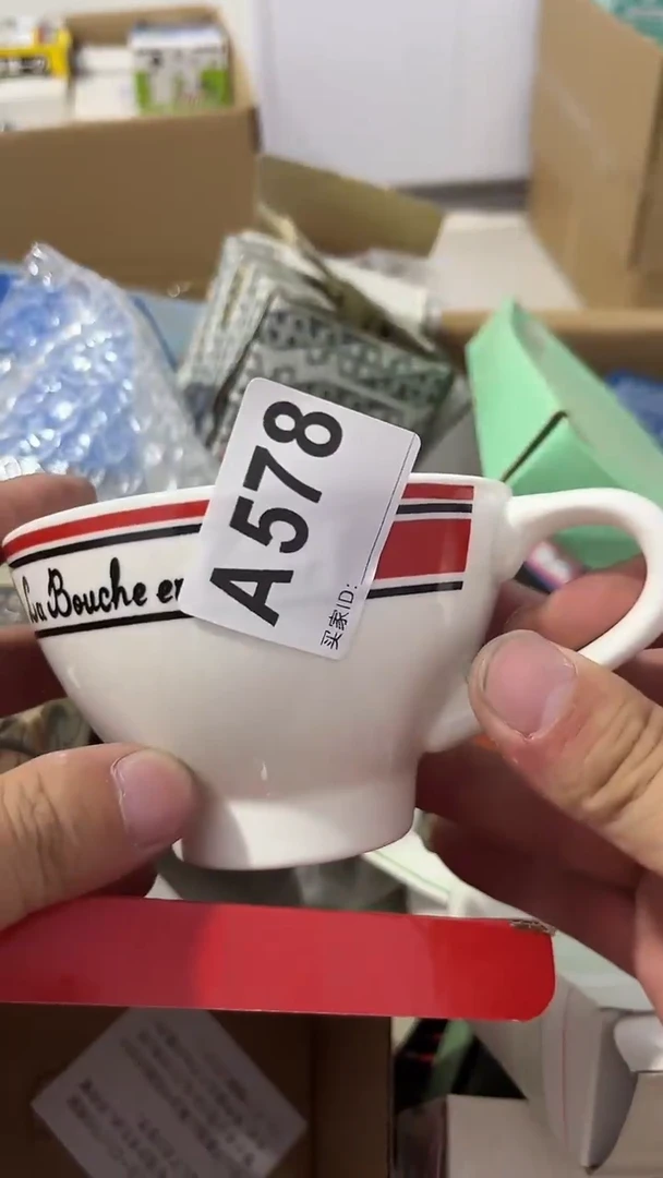 紫砂瓷器水杯一物一拍曦****?瓷器水杯一物一拍