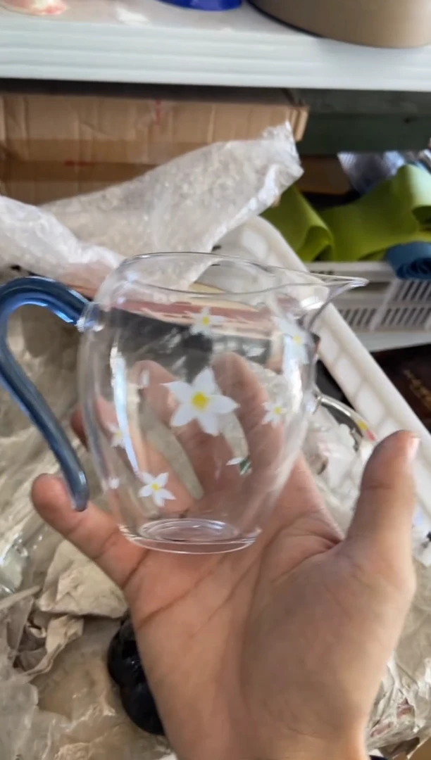 无运费险有瑕疵的摄影的产品有使用过的痕迹有点脏介意勿拍