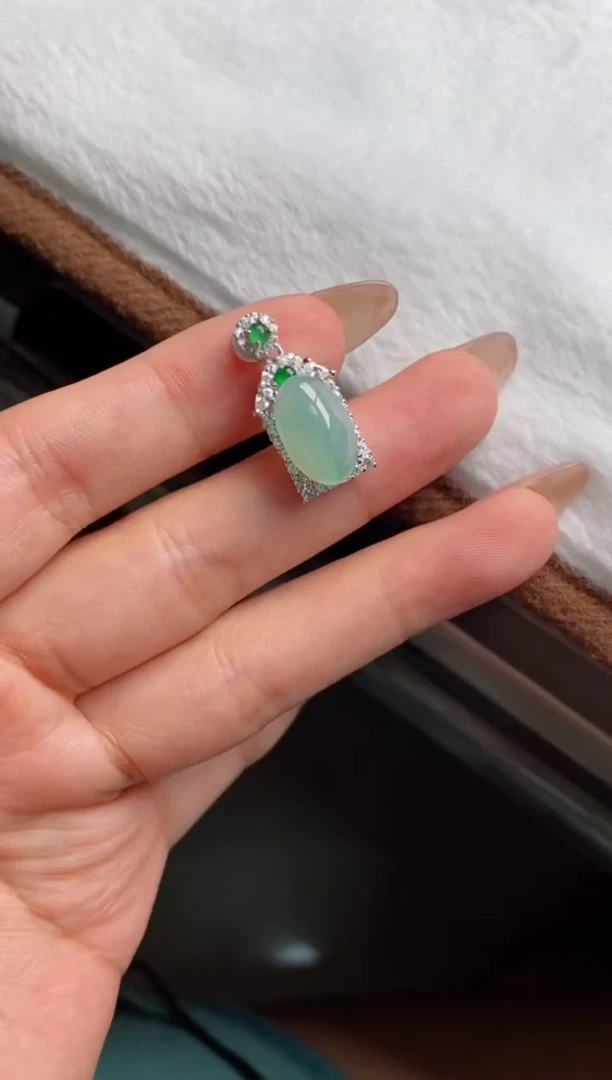 翡翠戒指银S925镶嵌天然A货翡翠