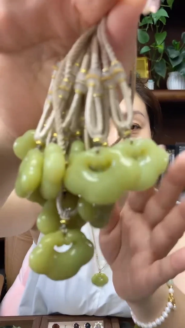 未镶嵌岫玉吊坠多样性发货其中发一