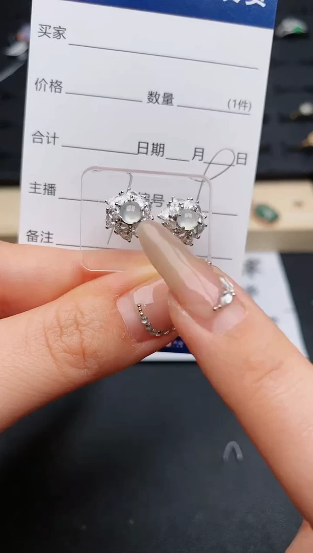 【闪购商品】翡翠耳饰银S925镶嵌...........