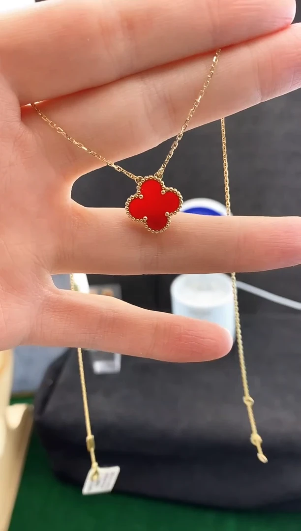 【闪购商品】玛瑙/玉髓项链18K金镶嵌.