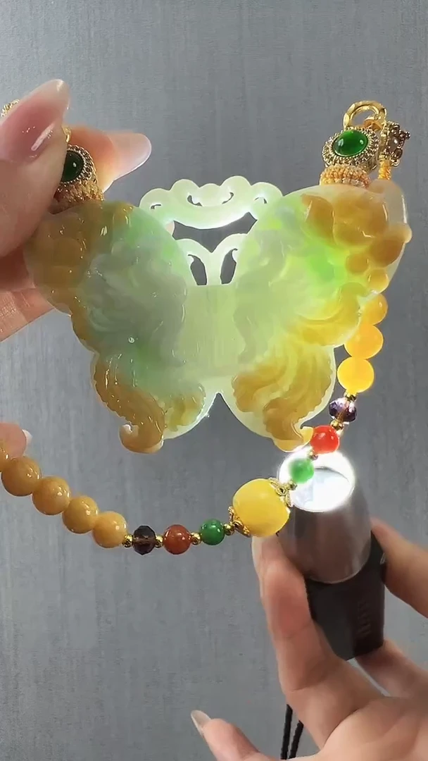 颈饰未镶嵌翡翠蝴蝶凤凰