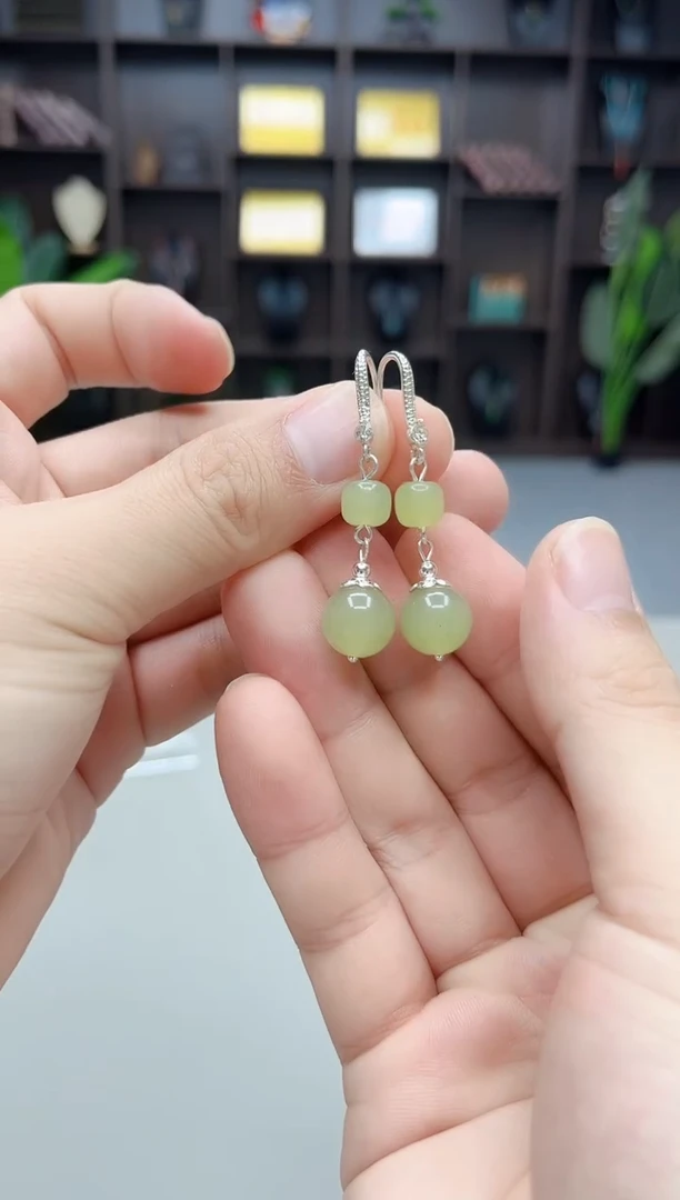 未镶嵌东陵石耳饰430000