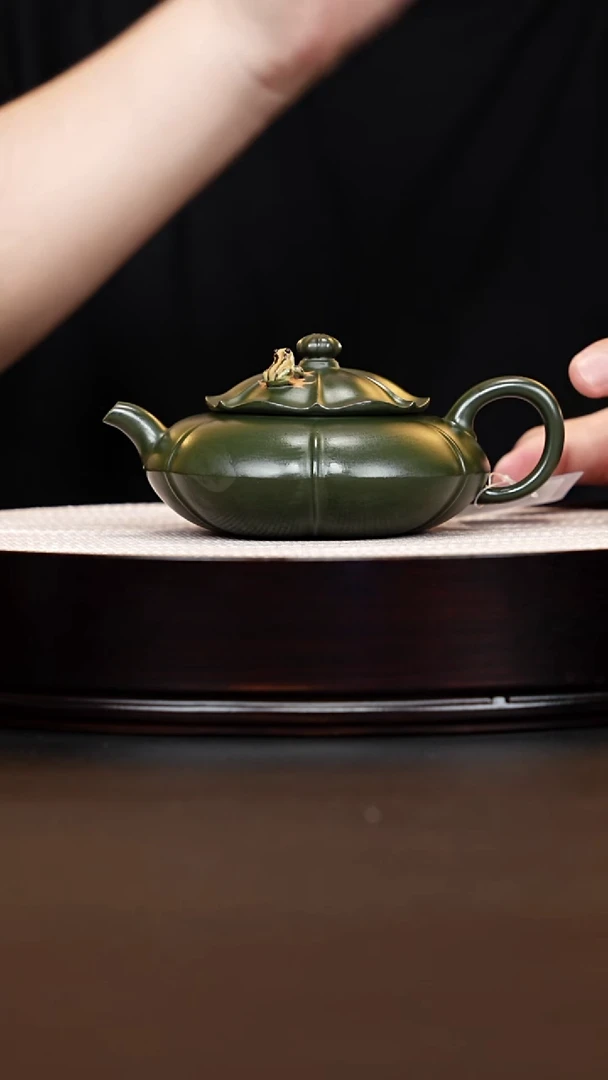 茶壶紫砂宜兴紫砂 青蛙莲子壶绿泥 柳用江