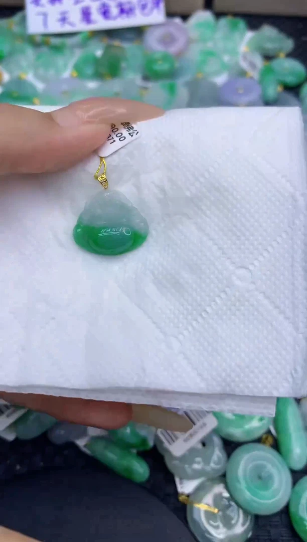 颈饰18K金镶嵌翡翠天然缅甸A货翡翠