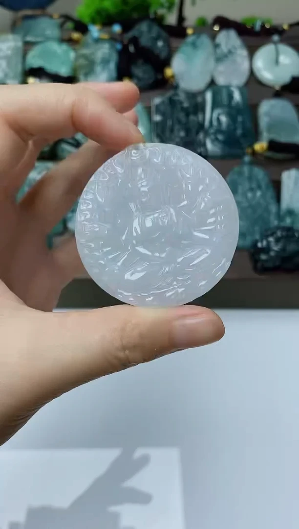 翡翠未镶嵌颈饰