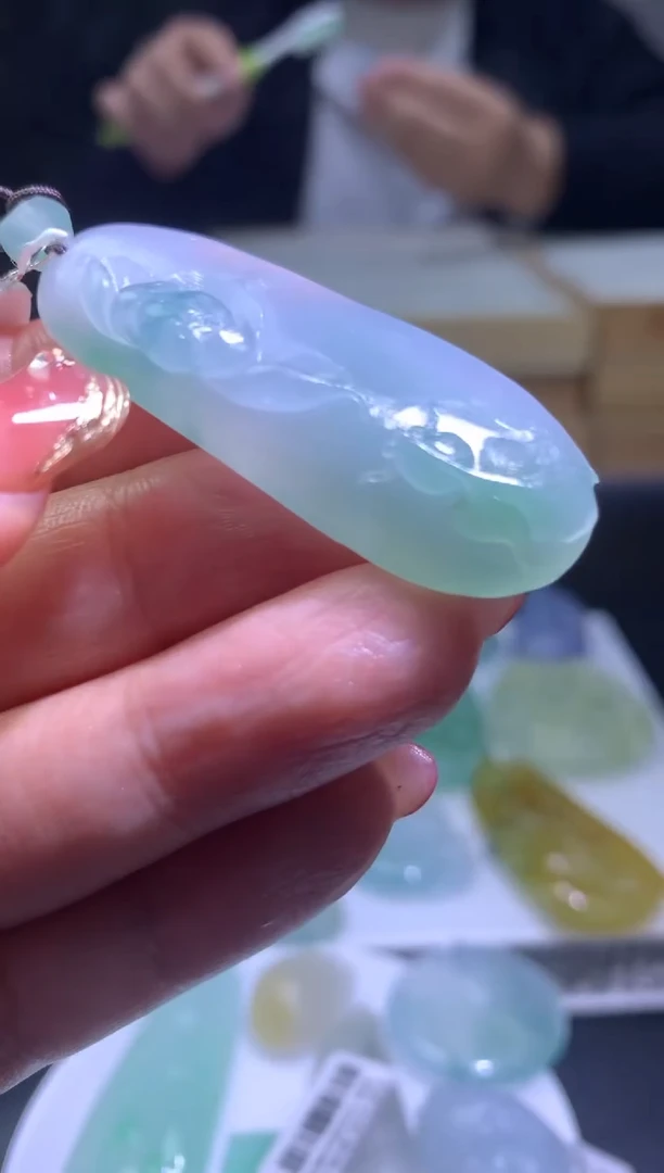 【闪购商品】定制翡翠未镶嵌毛货