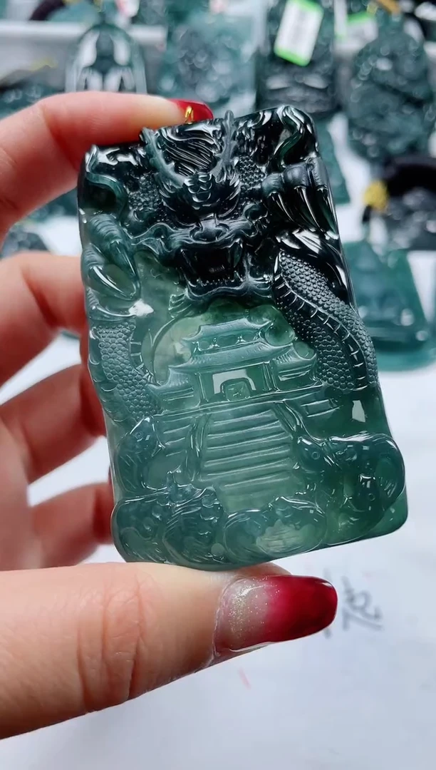 【闪购商品】翡翠颈饰未镶嵌