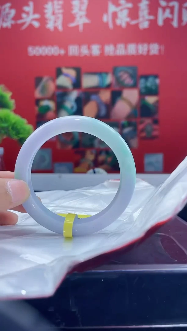 翡翠手镯（圆镯）未镶嵌17手镯