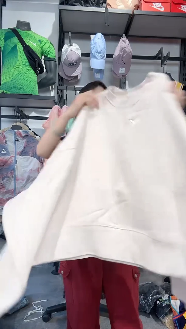 1776  编码 瑕疵款直播间过款为准 尺码