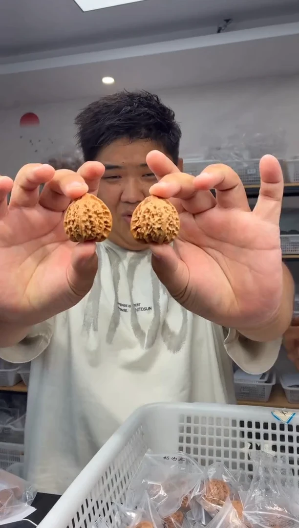 把件文玩核桃38灯笼送礼物